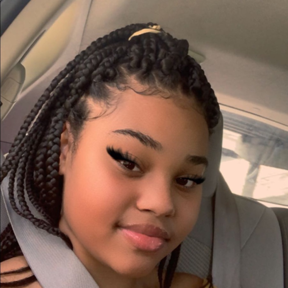 Meet your Posher, Amari